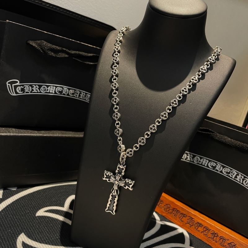 Ch*0me He**ts necklaces